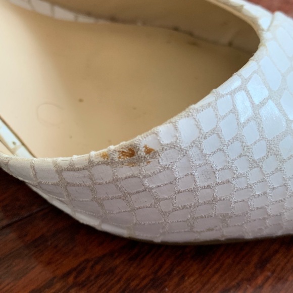 Nine West white snakeskin heels - Picture 8 of 8